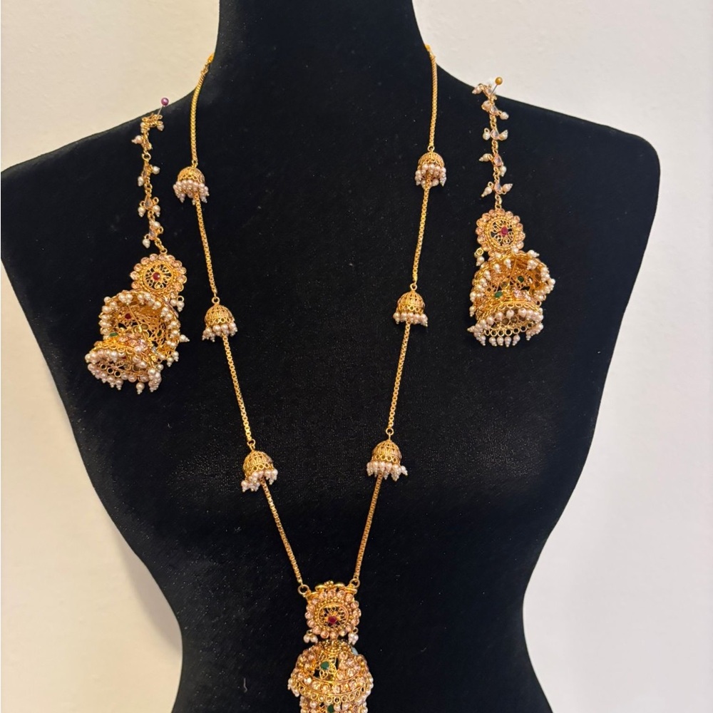 Gold and Pink Floral Necklace